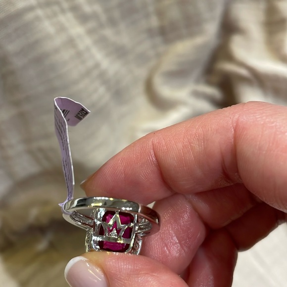 Sterling Silver Ring - Picture 5 of 5